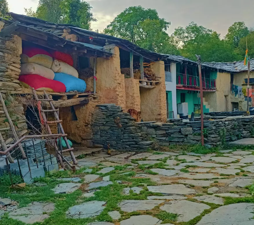 about bangoltu village