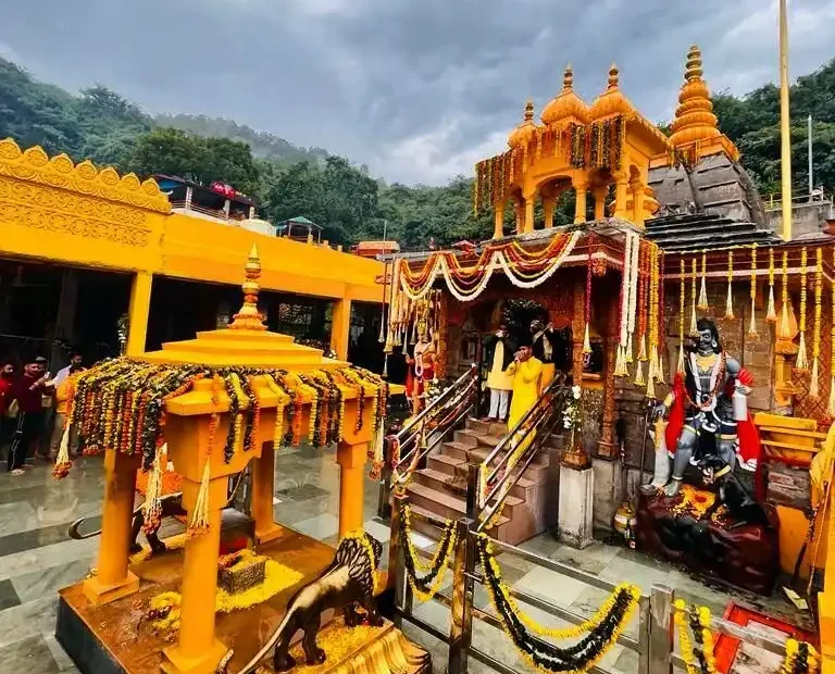 Baglamukhi