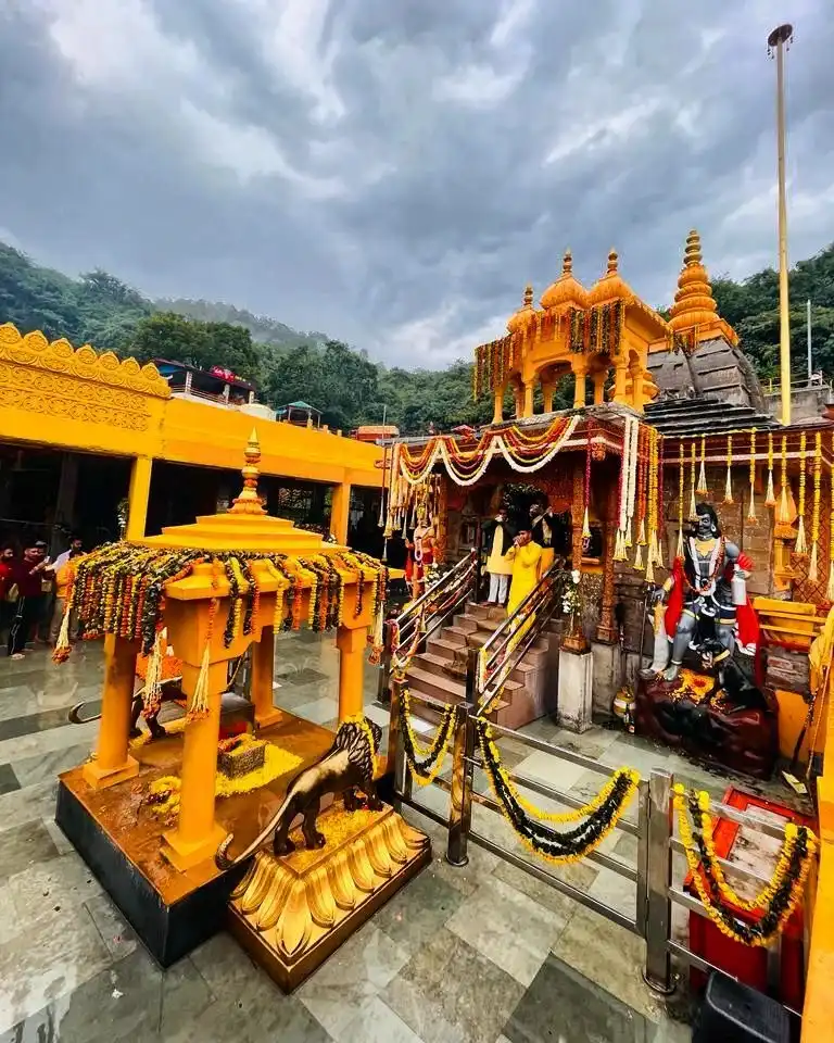 Baglamukhi